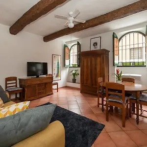 trastevere-53.it-romehotels.com/