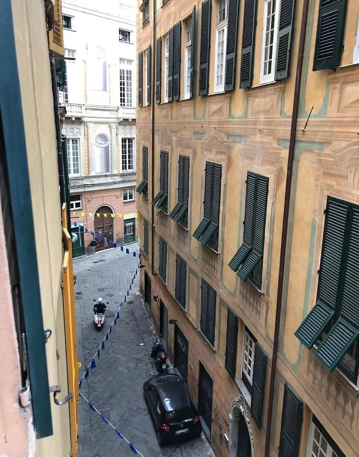 Center And Aquarium Apartment Genoa Italy